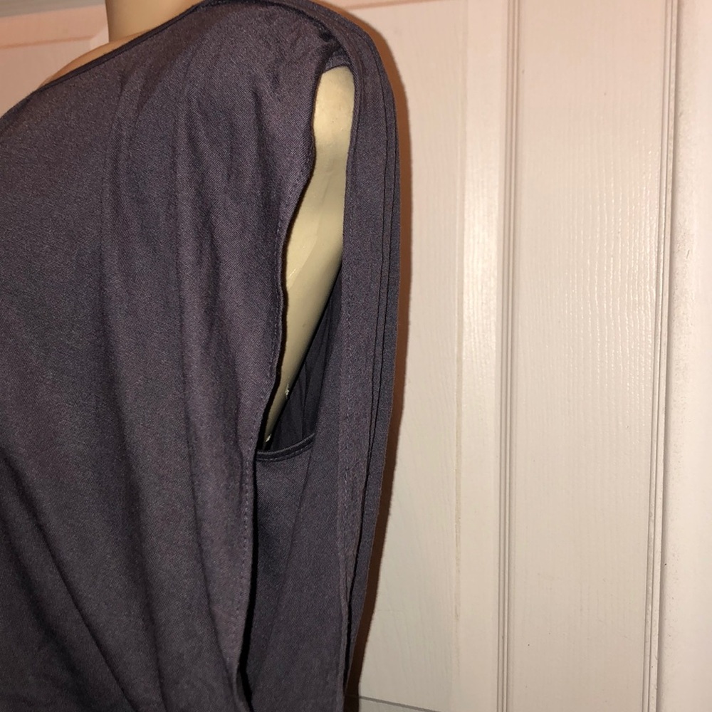 Blouse - Picture 2 of 3